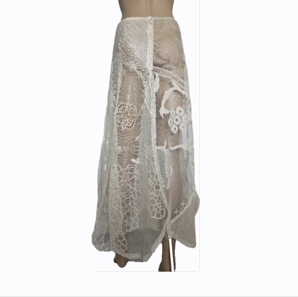 Elegant Lace Overlay Skirt - Picture 2 of 11